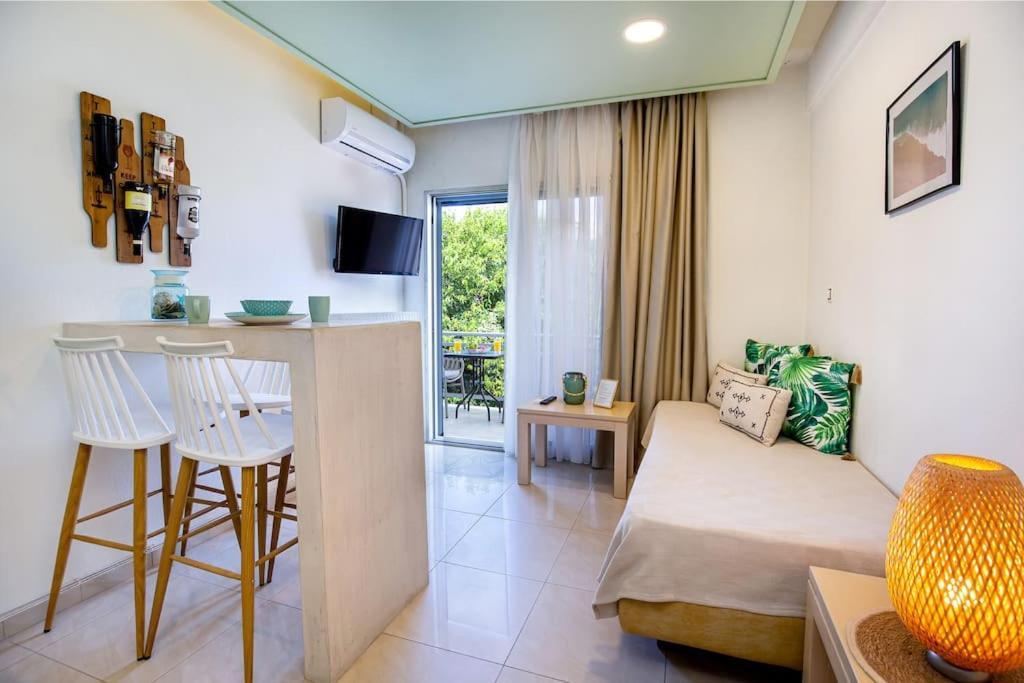 Central Thassos Apartment 3 ภายนอก รูปภาพ